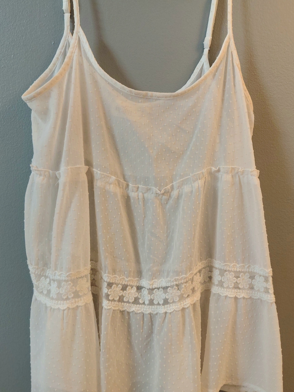 Hollister White Swiss Dot Lace Tiered Cami Top